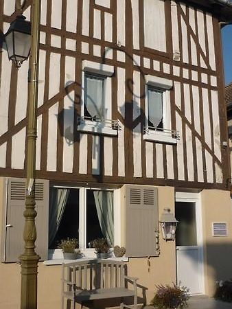 Meuble De Tourisme Le Gilliard Vila Chavanges Quarto foto
